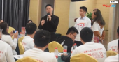慧天下企业管理顾问郭老师与学员现场互动